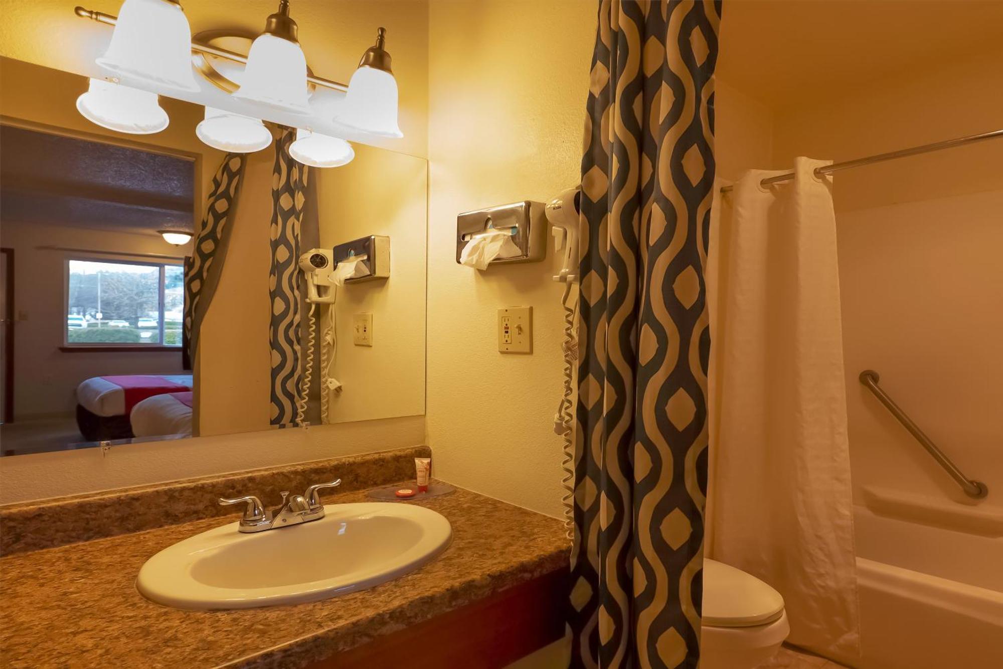 Oyo Hotel Chehalis I-5 South エクステリア 写真