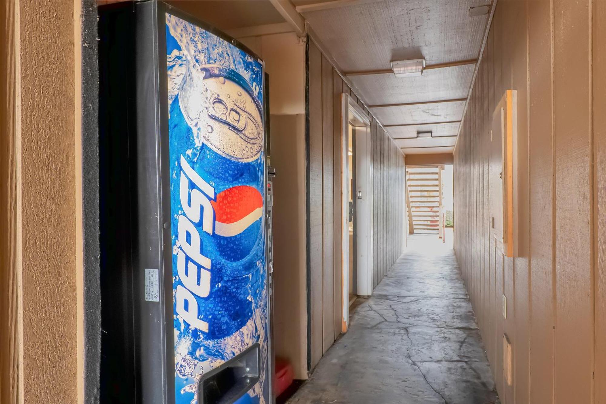 Oyo Hotel Chehalis I-5 South エクステリア 写真